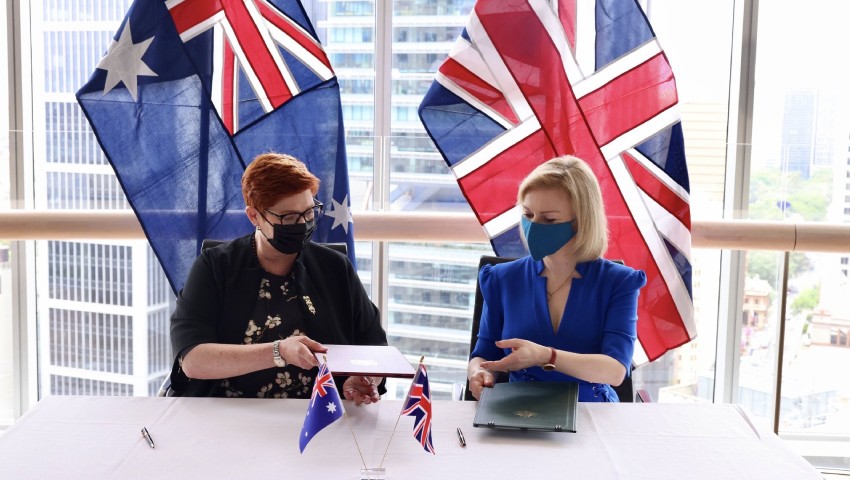 Australia teams up with UK to counter cyber threats 